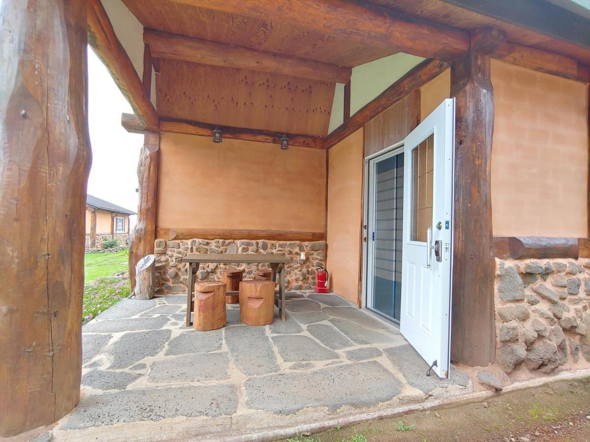 Geumok Log Pension Seogwipo Bagian luar foto